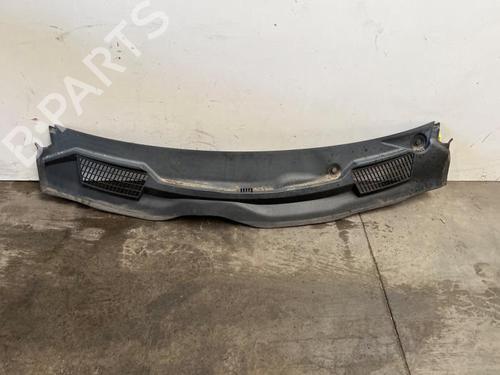 Used Front windshield wiper arm Front windshield wiper arm 39060405 39060405