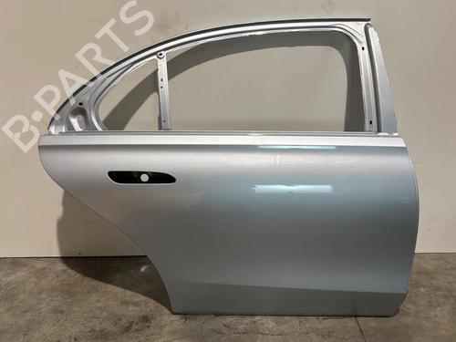 Used Right rear door Right rear door 39152228 39152228