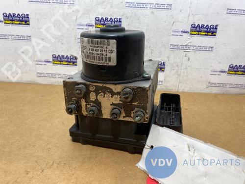 Used ABS pump MERCEDES-BENZ C-CLASS (W203) C 200 Kompressor (203.042) (163 hp) 25951477