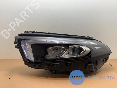 Used Left headlight MERCEDES-BENZ A-CLASS Saloon (V177) A 250 e (177.186) (218 hp) 29229370