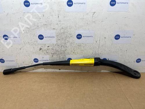 front-windshield-wiper-arm-mercedes-benz-a-class-w176-2012-2013-2014-2015-2016-2017-2018-38835218 main image