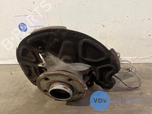Used Left front steering knuckle MERCEDES-BENZ VITO Van (W447) 114 CDI 4x4 (447.601, 447.603, 447.605) (136 hp) 25965730