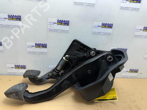 Used Break pedal Break pedal 38852806 38852806