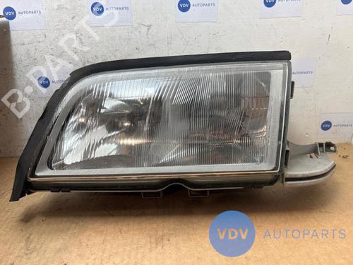 Used Right headlight MERCEDES-BENZ 124 Saloon (W124) 250 D (124.125) (90 hp) 25971903