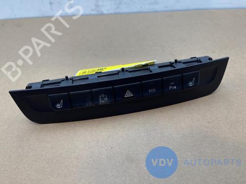 Used Warning switch MERCEDES-BENZ B-CLASS Sports Tourer (W246, W242) B 180 (246.242) (122 hp) 29578333