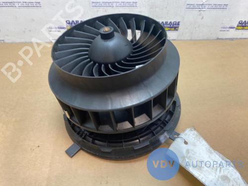 Used Heater blower motor MERCEDES-BENZ C-CLASS (W205) C 200 BlueTEC / d (205.037) (136 hp) 25952796