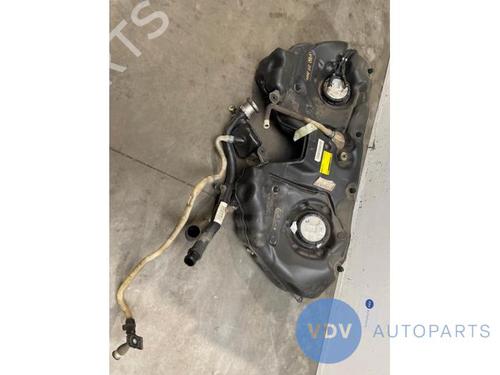 Used Fuel tank MERCEDES-BENZ E-CLASS (W211) E 420 CDI (211.029) (314 hp) 25966337