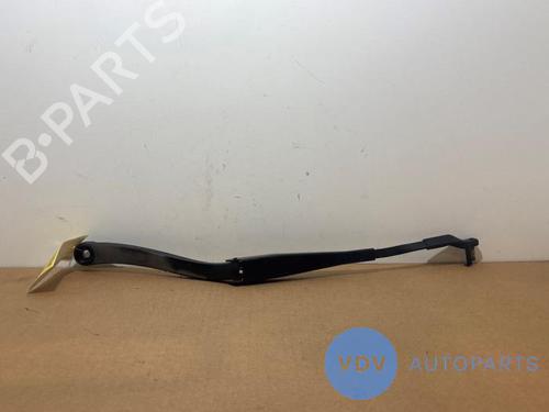 Used Front windshield wiper arm MERCEDES-BENZ E-CLASS (W212) E 200 CDI / BlueTEC (212.005, 212.006) (136 hp) 27457121