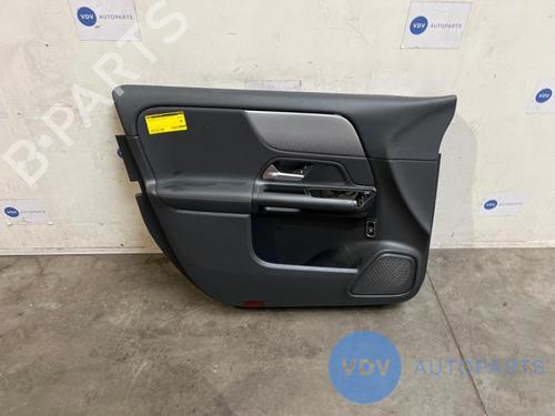 Bekleding voor links MERCEDES-BENZ GLA (H247) GLA 200 4-matic (247.788) (163 hp) 27395456