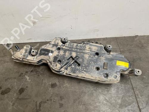 adblue-tank-mercedes-benz-a-class-w177-2018-38826202 main image