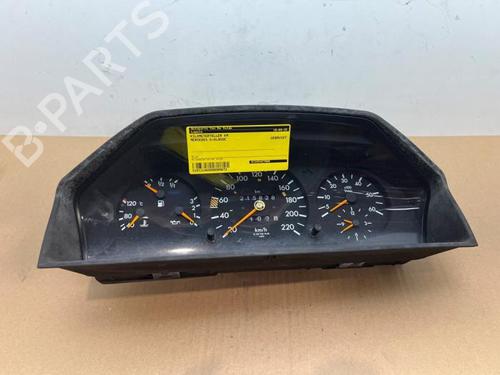Used Instrument cluster Instrument cluster MERCEDES-BENZ 124 Saloon (W124) 260 E 4-matic (124.226) (160 hp) 38825377 38825377