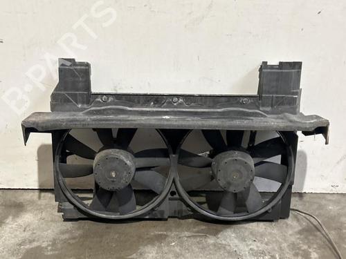 Used Radiator fan Radiator fan MERCEDES-BENZ CLK Convertible (A208) CLK 230 Kompressor (208.447) (193 hp) 40093977 40093977