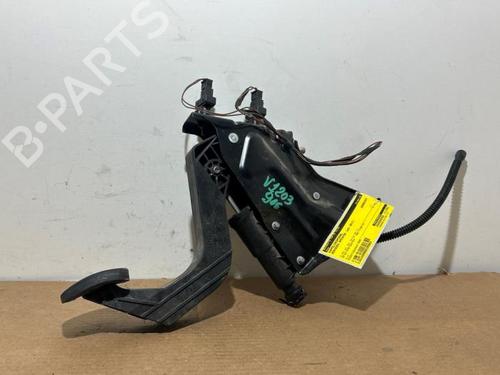 Used Clutch pedal Clutch pedal MERCEDES-BENZ SPRINTER 5-t Platform/Chassis (B906) 518 CDI (906.153, 906.155, 906.253, 906.255) (184 hp) 40454141 40454141