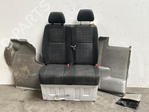 Used Right front seat Right front seat MERCEDES-BENZ SPRINTER 5-t Platform/Chassis (B906) 518 CDI (906.153, 906.155, 906.253, 906.255) (184 hp) 39698049 39698049