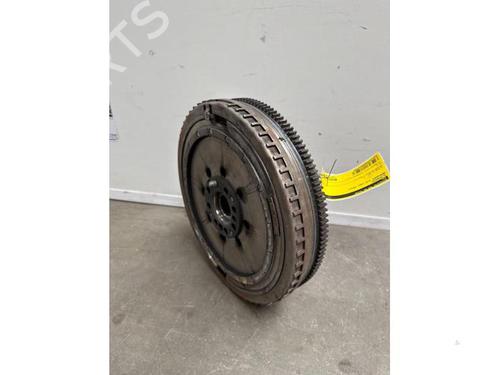 flywheel-mercedes-benz-cla-coupe-c117-2013-2014-2015-2016-2017-2018-2019-38850663 main image