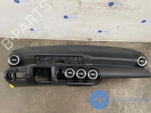 Used Dashboard MERCEDES-BENZ A-CLASS (W177) A 250 e (177.086) (218 hp) 26947259