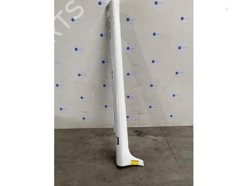left-sideskirt-mercedes-benz-cls-c257-2017-38830915 main image