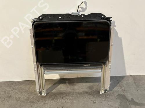 sunroof-mercedes-benz-e-class-t-model-s212-2009-2010-2011-2012-2013-2014-2015-2016-38823285 main image