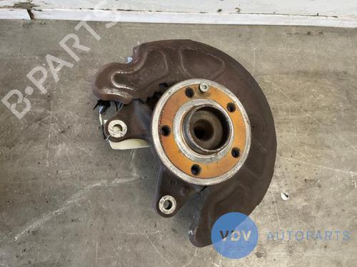 Used Right front steering knuckle MERCEDES-BENZ VITO Tourer (W447) 114 CDI (447.701, 447.703, 447.705) (136 hp) 25975003