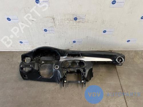 Used Dashboard MERCEDES-BENZ C-CLASS (W205) C 200 BlueTEC / d (205.037) (136 hp) 25975707