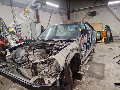 Brugte MERCEDES-BENZ E-CLASS (W210) E 200 CDI (210.007) 4987763