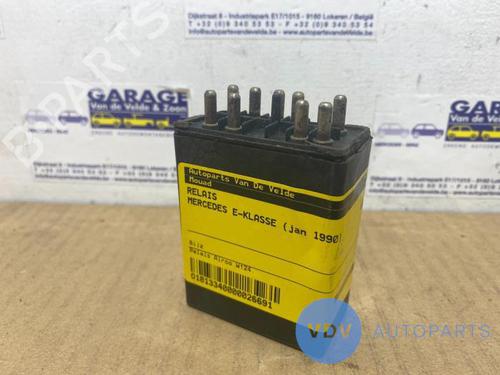 Used Electronic sensor MERCEDES-BENZ 124 Saloon (W124) 230 E (124.023) (136 hp) 25947256
