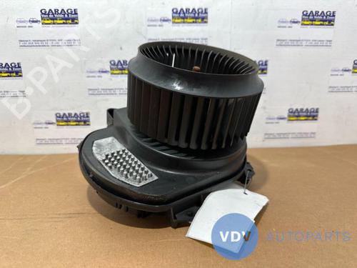Used Heater blower motor MERCEDES-BENZ B-CLASS Sports Tourer (W246, W242) B 250 4-matic (246.246) (211 hp) 25945238