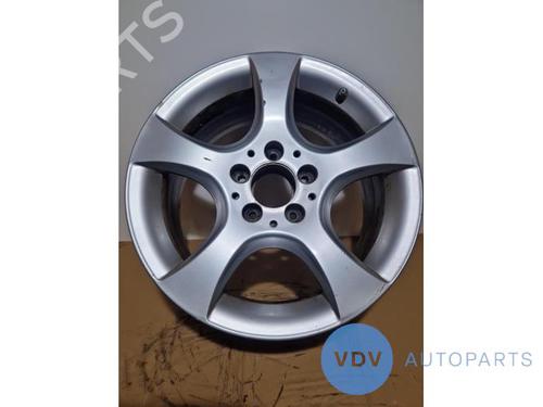 Używane Felga MERCEDES-BENZ C-CLASS (W203) C 200 Kompressor (203.042) (163 hp) 25970649