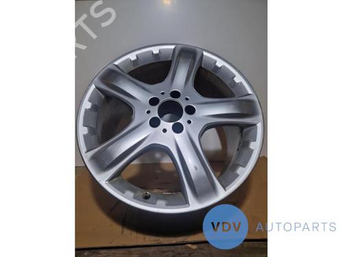 Used Rim MERCEDES-BENZ M-CLASS (W164) ML 300 CDI 4-matic (164.120) (190 hp) 25971508