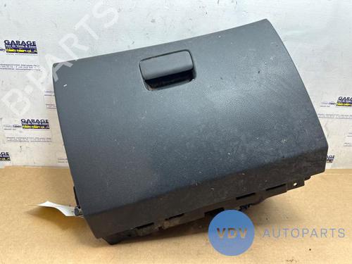 Used Glove box MERCEDES-BENZ C-CLASS (W205) C 200 BlueTEC / d (205.037) (136 hp) 25956161