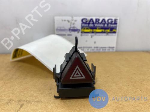 Used Warning switch MERCEDES-BENZ A-CLASS (W169) A 200 CDI (169.008, 169.308) (140 hp) 25954081