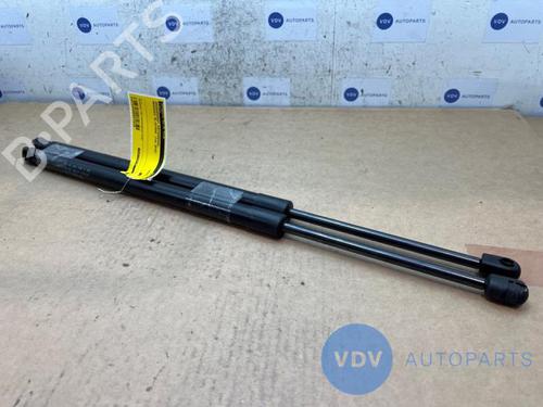 Used Tailgate lift support MERCEDES-BENZ M-CLASS (W164) ML 320 CDI 4-matic (164.124, 164.125, 164.122) (211 hp) 25972698