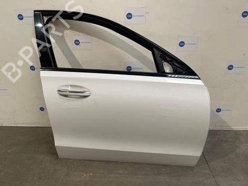 Used Right front door Right front door 38835736 38835736