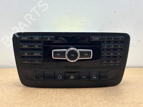 Used Radio Radio MERCEDES-BENZ GLA-CLASS (X156) GLA 200 CDI / d (156.908) (136 hp) 38823175 38823175