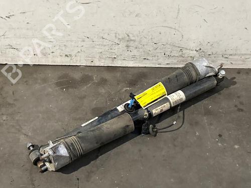 Used Left front shock absorber Left front shock absorber MERCEDES-BENZ GLB (X247) AMG GLB 35 4-matic (247.651) (306 hp) 39731736 39731736