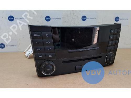 Used Radio MERCEDES-BENZ E-CLASS (W211) E 220 CDI (211.006) (150 hp) 25964135