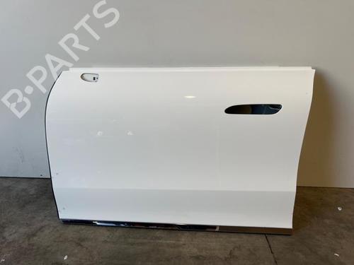 Used Left front door Left front door 39152284 39152284