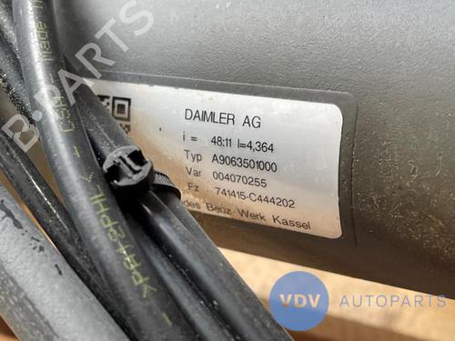 Rear axle MERCEDES-BENZ SPRINTER 3,5-t Van (B906) 310 CDI (906.631, 906.633, 906.635, 906.637) | BP29384013M2 