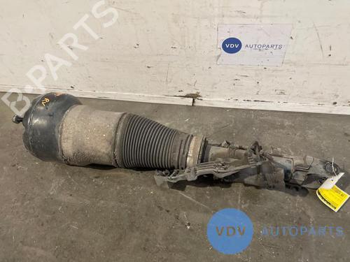 Used Right front shock absorber MERCEDES-BENZ S-CLASS (W222, V222, X222) S 560 e (222.173) (476 hp) 25969084