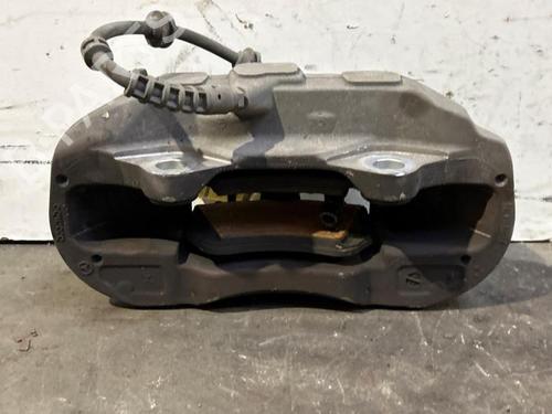Right front brake caliper MERCEDES-BENZ C-CLASS (W206) C 300 de (206.008) | BP38818958M104 - Image 3