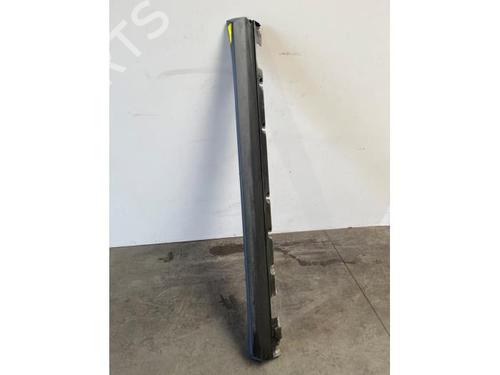 left-sideskirt-mercedes-benz-glk-class-x204-2008-2009-2010-2011-2012-2013-2014-2015-38827063 main image