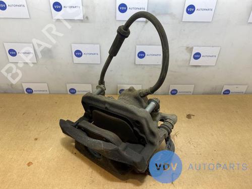 Used Right front brake caliper MERCEDES-BENZ GLA-CLASS (X156) GLA 200 CDI / d (156.908) (136 hp) 25959846