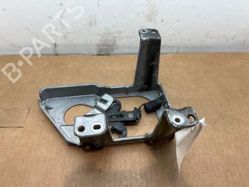 hand-brake-mercedes-benz-e-class-w211-2002-2003-2004-2005-2006-2007-2008-2009-38819456 main image
