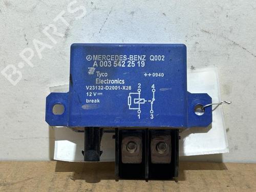 Used Electronic sensor Electronic sensor MERCEDES-BENZ A-CLASS (W169) A 150 (169.031, 169.331) (95 hp) 40094055 40094055