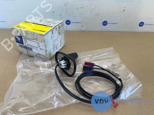 Used Antenna/Base MERCEDES-BENZ C-CLASS (W204) C 200 CDI (204.001) (136 hp) 25965088
