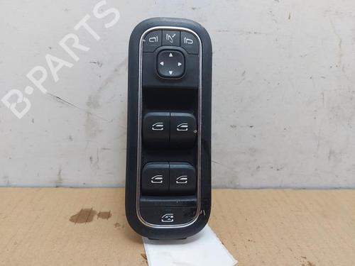 switch-mercedes-benz-a-class-saloon-v177-2018-38817624 main image
