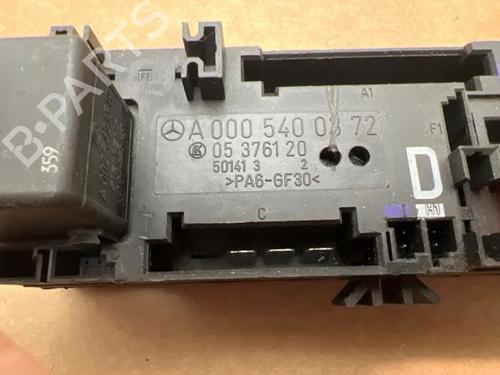 Fuse box MERCEDES-BENZ E-CLASS (W210) E 200 (210.035) | BP38831663E1 - Image 2