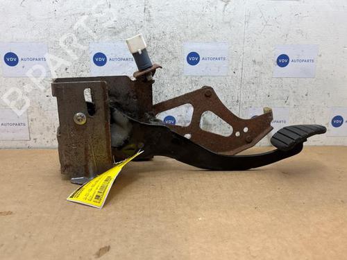 Used Break pedal Break pedal 38832852 38832852