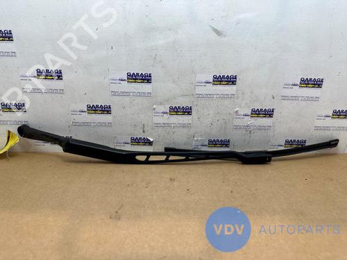 Used Front windshield wiper arm MERCEDES-BENZ GLK-CLASS (X204) 200 CDI (204.901) (136 hp) 25954376