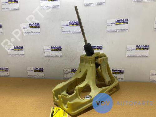 Used Gear lever MERCEDES-BENZ A-CLASS (W169) A 150 (169.031, 169.331) (95 hp) 25953988